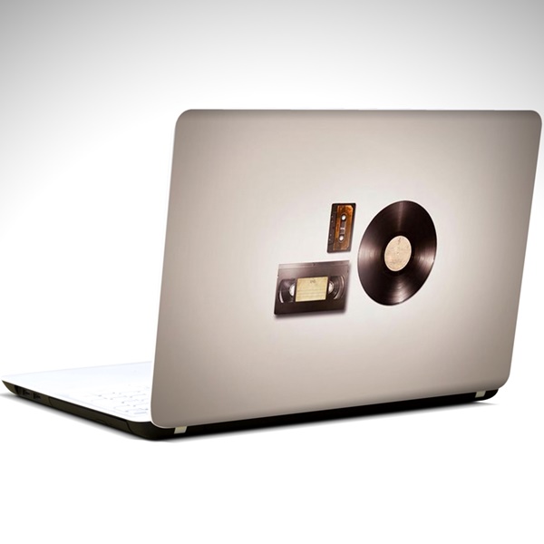 plak-ve-kasetler-minimal-laptop-sticker