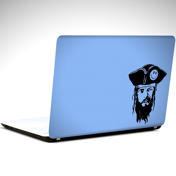 korsan-laptop-sticker