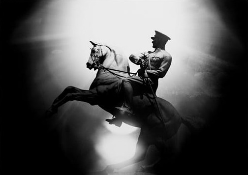 At Üstünde Atatürk