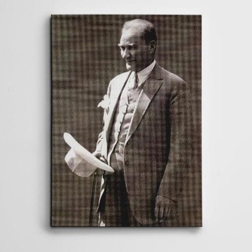Atatürk Beyaz Şapka