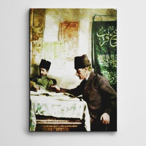 Atatürk Çalışma Masası