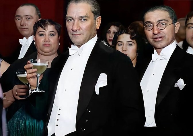 Atatürk Davette