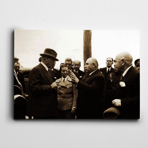 Atatürk Dinlerken