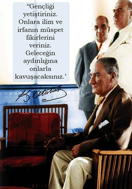 Atatürk Gelecek Gençliktedir