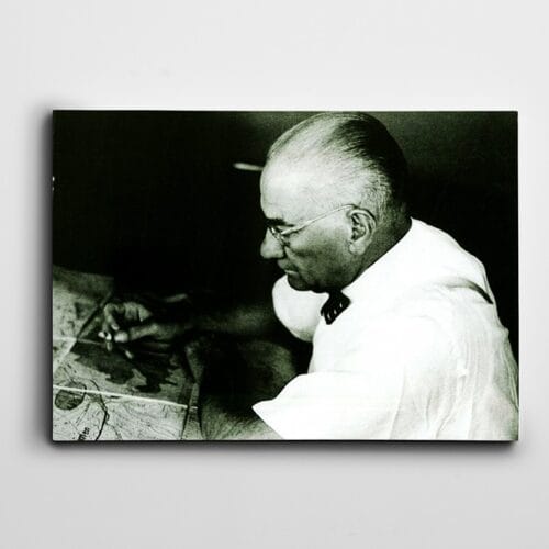 Atatürk Gözlükle