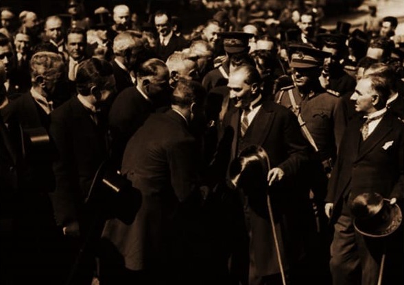 Atatürk İzmir’de 1928