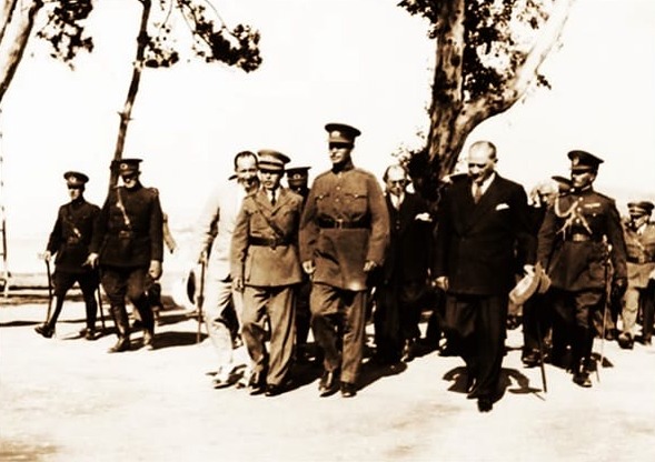 Atatürk İzmir’de 1934