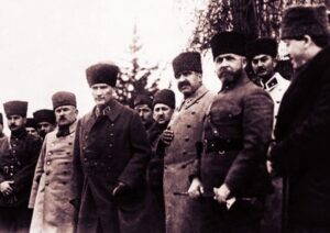 Atatürk İzmit’te Tablo