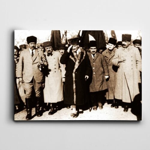 Atatürk Manisa'da 1923