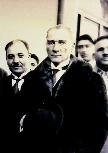 Atatürk Siyah Beyaz 3