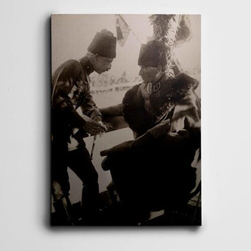 Atatürk Siyah Beyaz Cephe