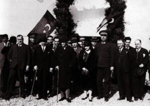 Atatürk Tablosu Siyah Beyaz Tablo