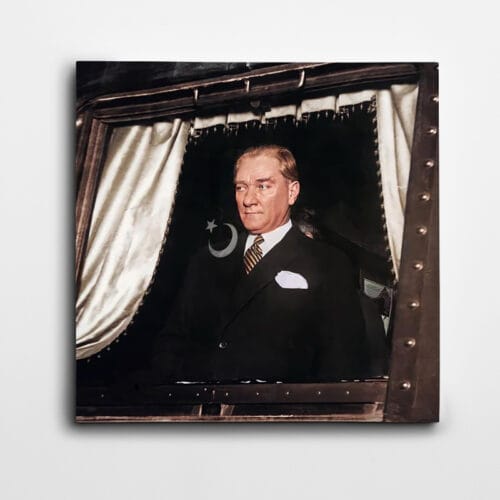 Atatürk Tren Kare