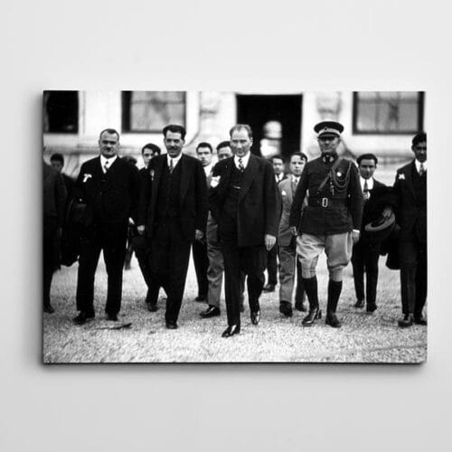 Atatürk ve Askerler