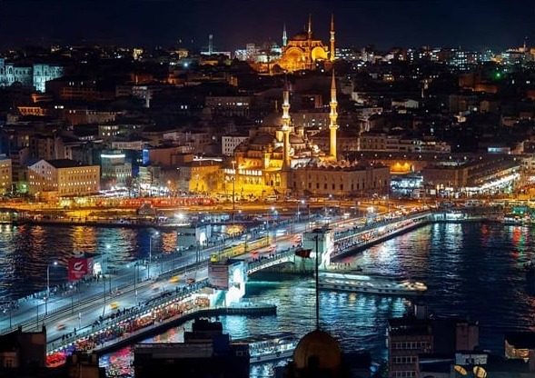 Haliç Gece Manzarası