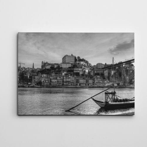 Nehir ve Kayıklar