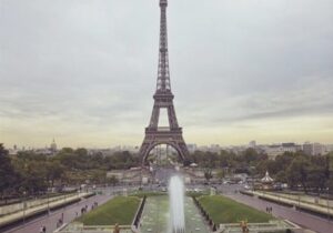 Paris ve Eyfel Tablosu