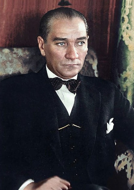 Renkli Atatürk