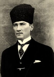 Siyah Beyaz Atatürk Tablosu