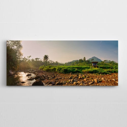Taşlar Yeşillik Göl Ağaçlar Panoramik