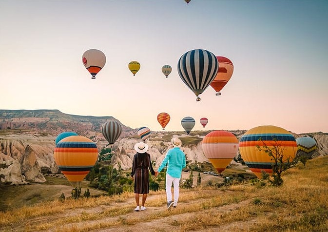 Uçan Balonlar Ve Sevgililer