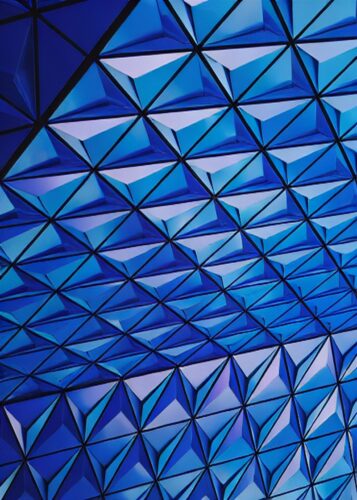Mavi 3d Üçgen Mimari Geometrik Tablo