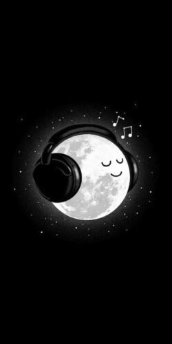 Müzik Dinleyen Ay
