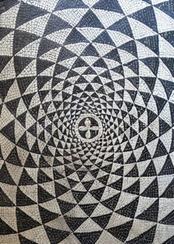 Siyah Beyaz Spiral Geometrik Mozaik Tablo
