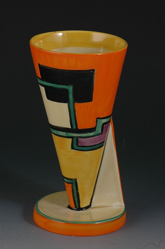 FOOTBALL YO VASE (1930) – Clarice Cliff Tablo