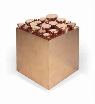 21 demi sphères sur un cube – Pol Bury Tablo