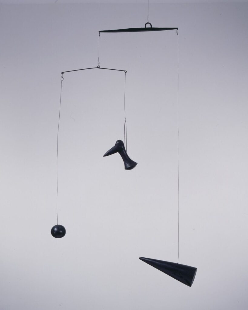 CÔNE D'ÉBÈNE (1933) - Alexander Calder Tablo