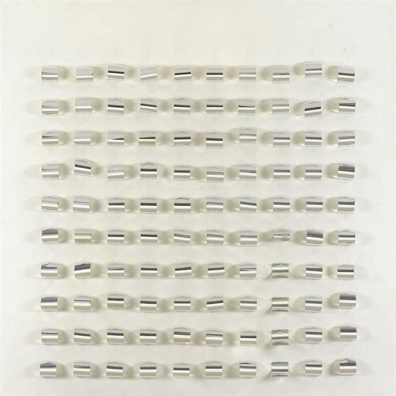 CONTINUEL MOBILE AU PLAFON CONTINGENERS DE LUMIÈRE – Julio Le Parc Tablo