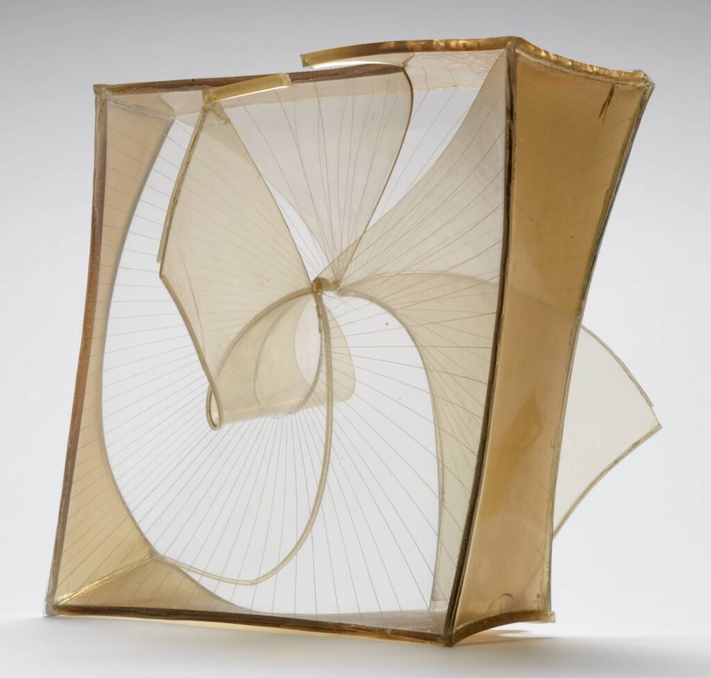 Construction in Space (Crystal) (1937) - Naum Gabo Tablo