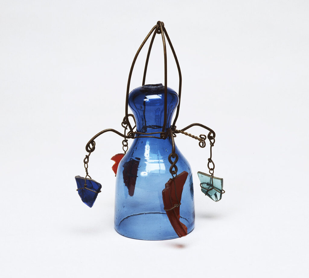 DINNER BELL (1942) - Alexander Calder Tablo