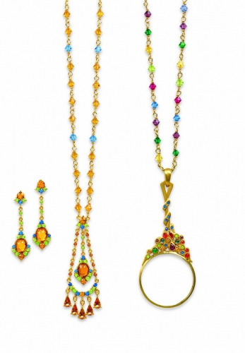 Earrings, necklaces – Louis Comfort Tiffany Tablo