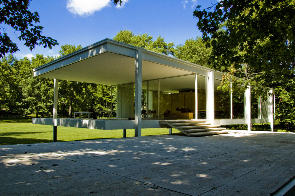 Farnsworth House, Chicago (1945) - Ludwig Mies van der Rohe Tablo