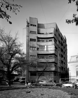 Frida Cohen Building (1935) – Marcel Janco Tablo