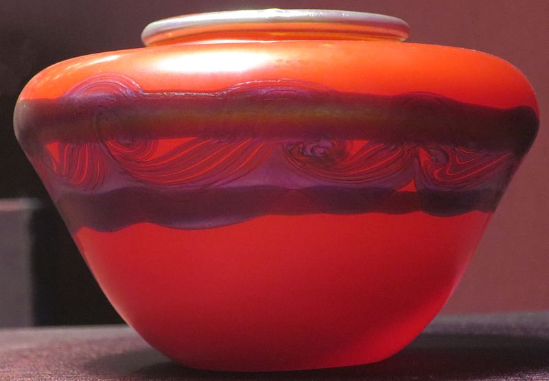 Glass vase – Louis Comfort Tiffany Tablo