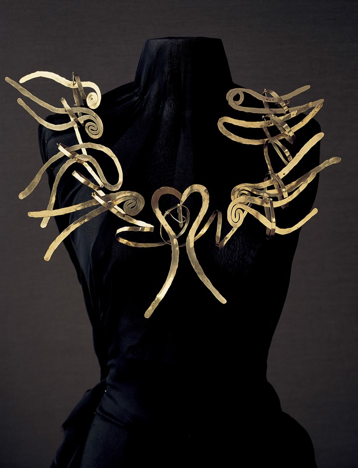HARPS AND HEART (1937) – Alexander Calder Tablo