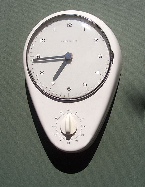 Junghans Clock – Max Bill Tablo