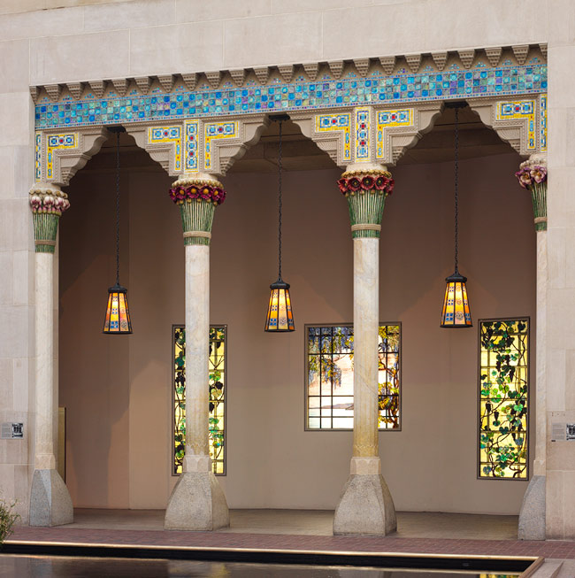 Loggia from Laurelton Hall, Oyster Bay, New York (1905) – Louis Comfort Tiffany Tablo