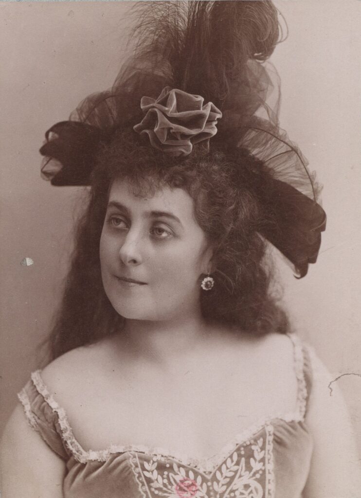 Marie Labounskaya Dans Les Bicyclistes En Voyage À La Gaîté (1893) - Félix Nadar Tablo