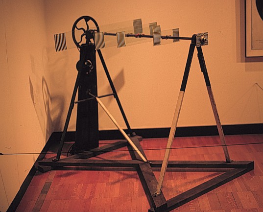 Rotary demisphere (1924) – Marcel Duchamp Tablo