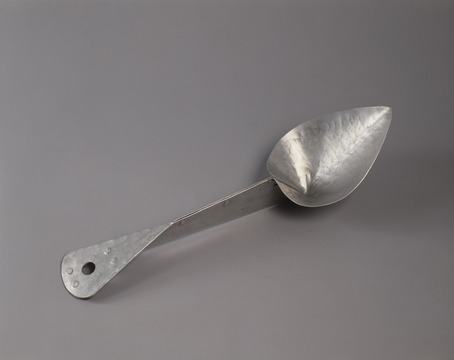 SERVING SPOON (1945) – Alexander Calder Tablo
