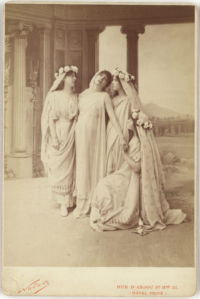 Sarah Bernhardt as Phedre in Racine's Phaedra (1874) - Félix Nadar Tablo