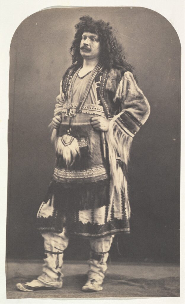 Self Portrait in American Indian Costume (1863) - Félix Nadar Tablo