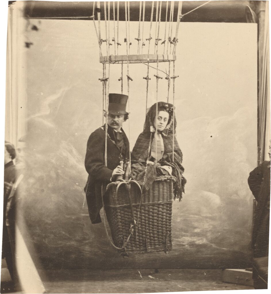 Self portrait with Wife Ernestine in a Balloon Gondola (1890) - Félix Nadar Tablo