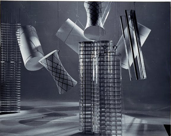 Special effects for the H.G. Wells A. Korda film, Things to Come (1936) – László Moholy-Nagy Tablo
