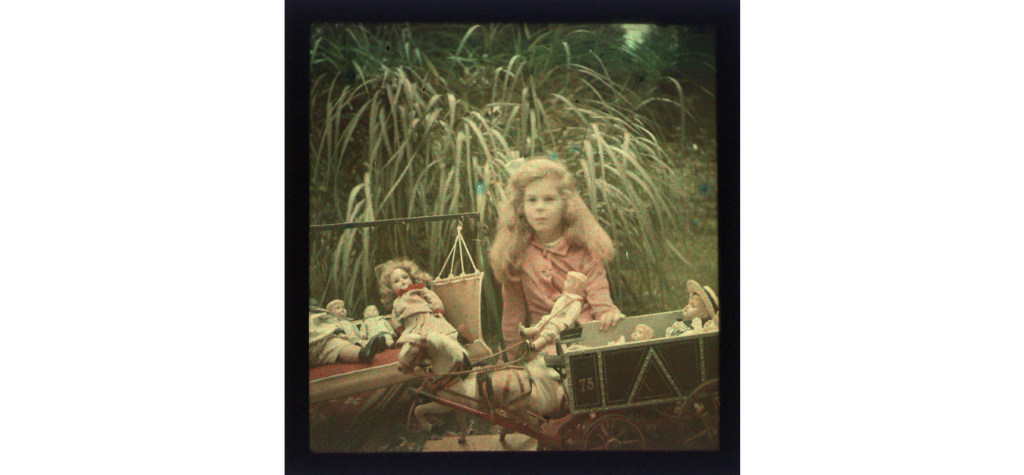 Study Of Georgia Engelhard with Dolls (1910) - Alfred Stieglitz Tablo