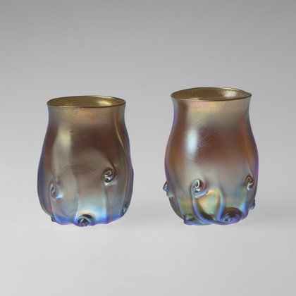 Tumblers (1900) – Louis Comfort Tiffany Tablo